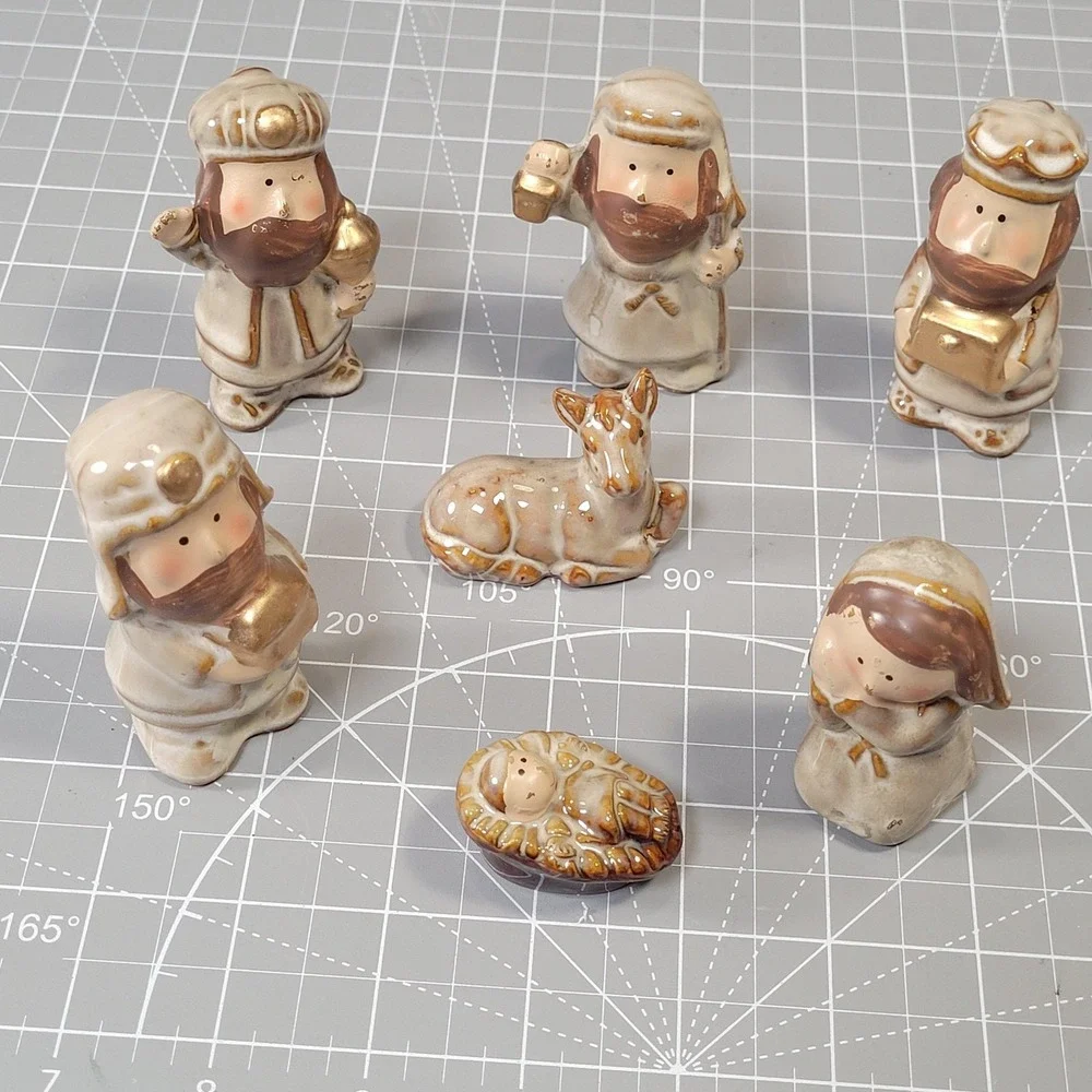Vintage Ceramic Nativity Set‎ 7 Piece Miniature Christmas Manger Scene Figurines